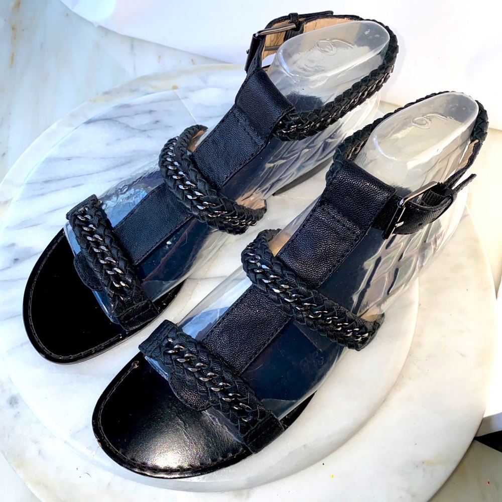Modern Vintage Ingrid Black Leather Chains Gladiator Flats Sandals Size 40 9.5